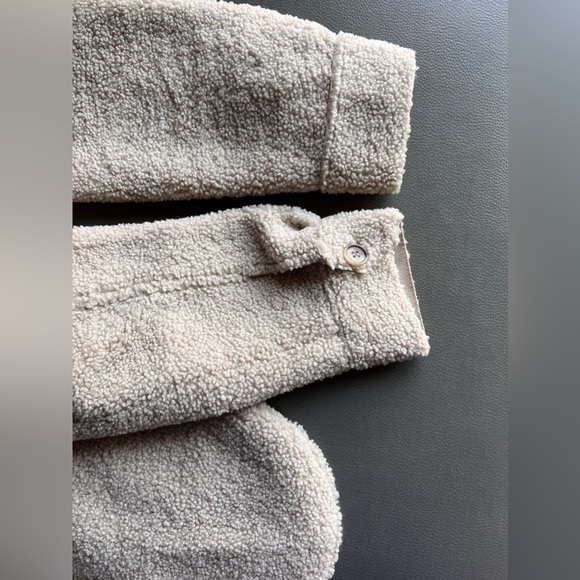 JOIE Teddy OVERSIZED Shacket SHERPA Jacket - Picture 6 of 13